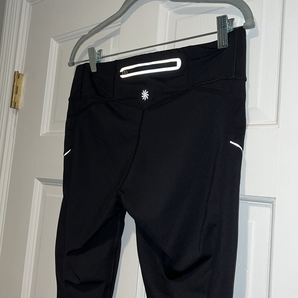 Athleta Stride Reflective Capri/Crop Legging Black Size Medium - Picture 7 of 13